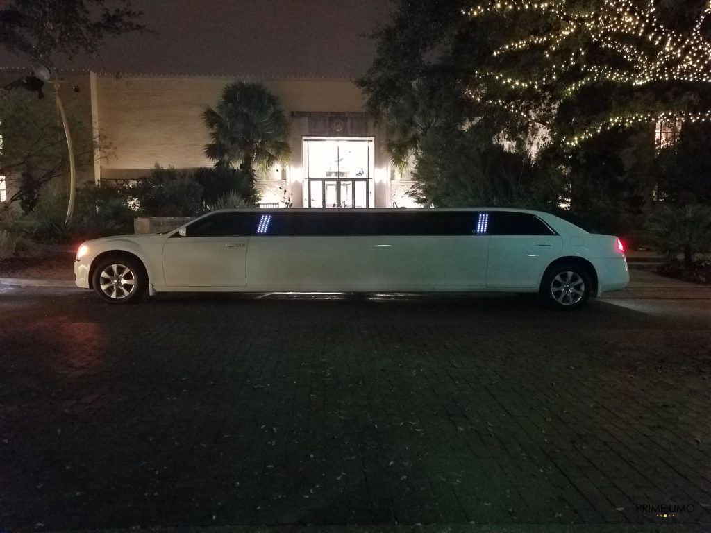Chrysler 300 outside discovery gardens